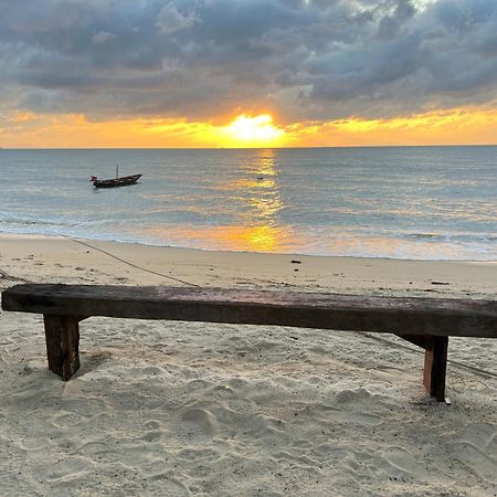 Sawai Home Resort Nathon Esterno foto