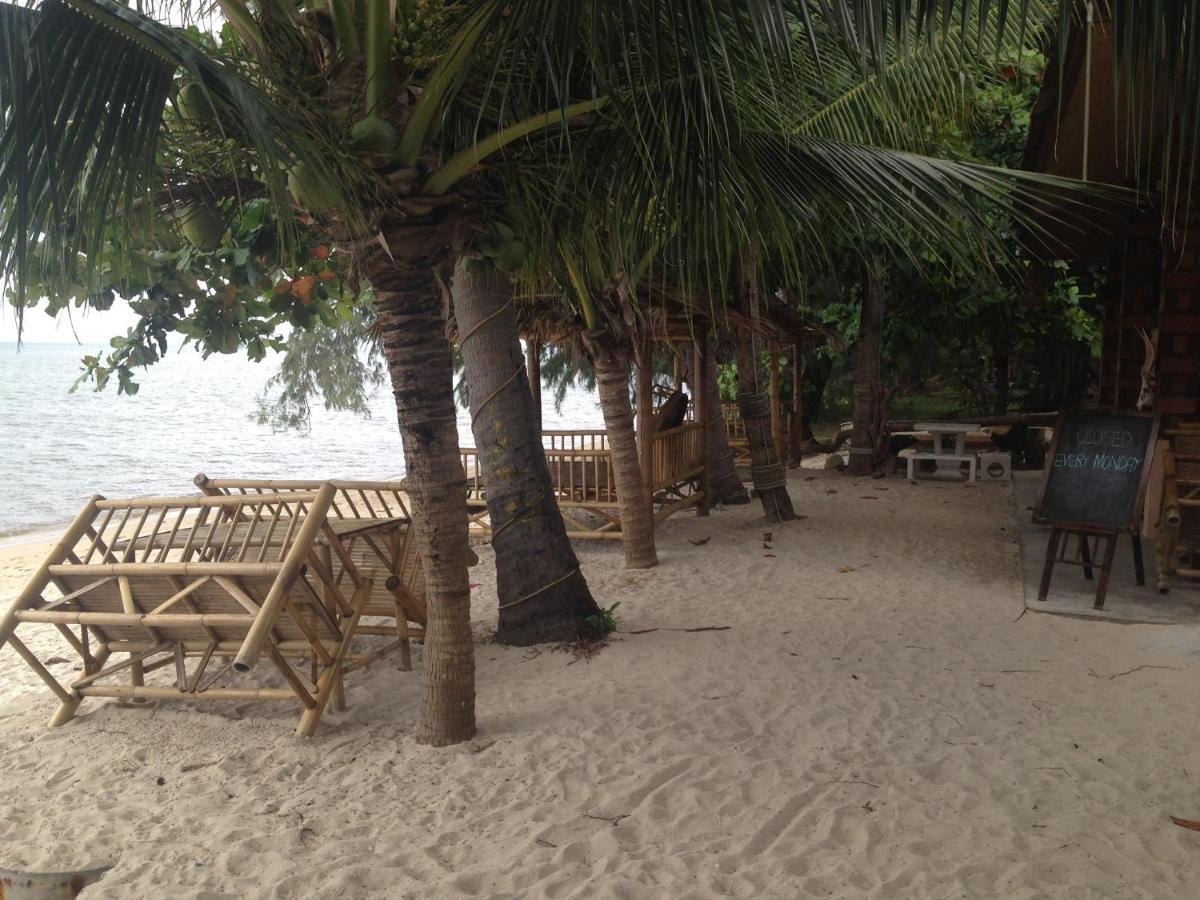 Sawai Home Resort Nathon Esterno foto